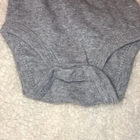 🐶🐶Circo 3-6 months grey Little cutie onesie🐶🐶 - Picture 3 of 6